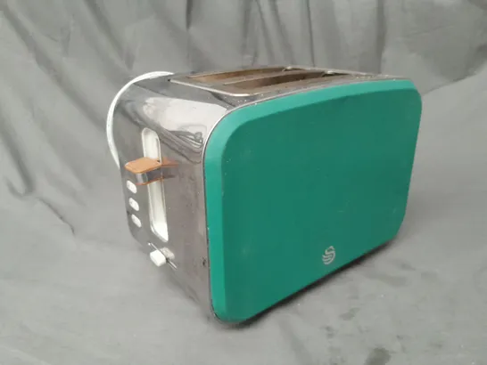 BOXED 2-SLICE NORDIC TOASTER IN GREEN