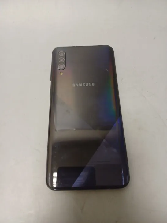 SAMSUNG A305 MOBILE PHONE