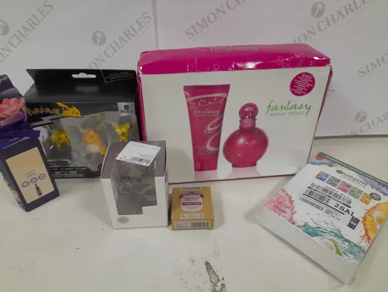 APPROXIMATELY 15 ASSORTED PRODUCTS TO INCLUDE; SWAROVSKI ROSE, SMALL OAK PHOTO CUBE, MARIO R/C, POKEMON 2" BATTLE SET, 25 MINUTES TO GLOW, PAMPER ME BUNDLE AND BRITNEY SPEARS FANTASY 100ML EAU DE PARF RRP £448