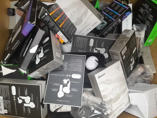 BOX OF APPROXIMATELY 20 ASSORTED EARPHONES IN VARIOUS STYLES AND COLOURS TO INCLUDE RAZER, HOUSE OF MARLEY, ETC - COLLECTION ONLY