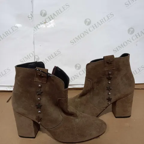 SKA SHOES BROWN HEELED BOOTS SIZE 38