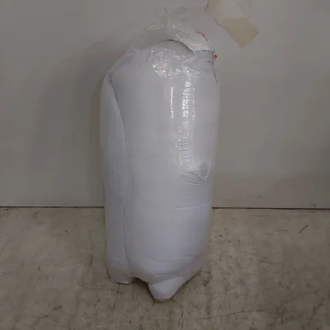 BAGGED POLYESTER MEDIUM SUPPORT PILLOW