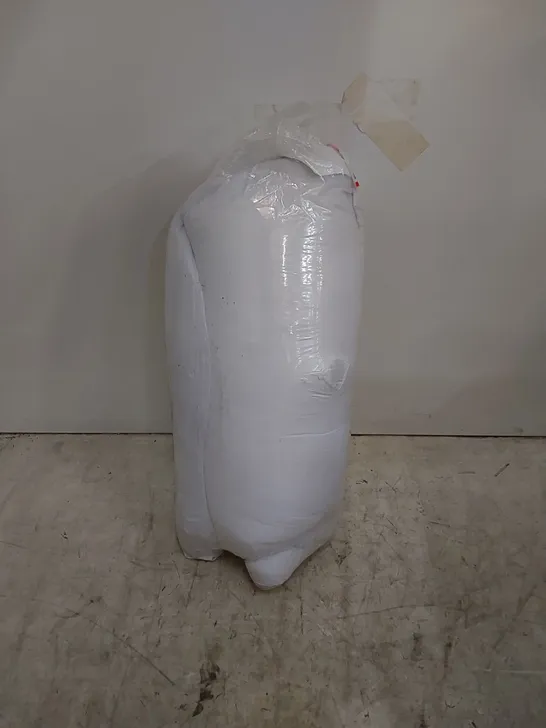 BAGGED POLYESTER MEDIUM SUPPORT PILLOW