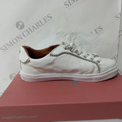 BOXED PAIR OF MODA IN PELLE ARITA WHITE LEATHER TRAINERS - SIZE 7