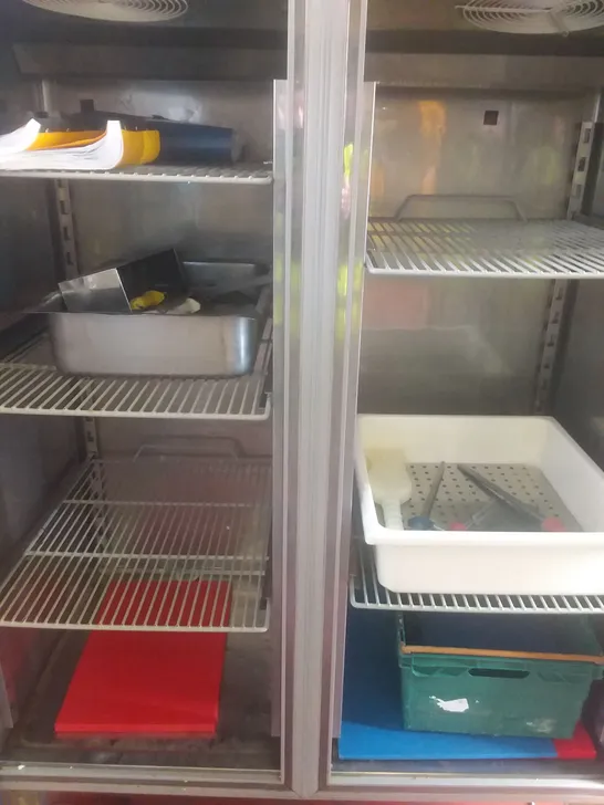 DOUBLE DOOR COMMERCIAL FRIDGE 