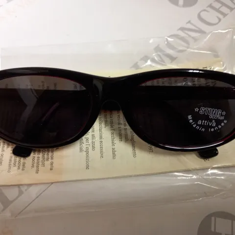 APPROXIMATELY 9 DIERRE STING SUNGLASSES - BOXED