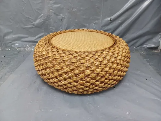 WICKER ROUND FOOT STOOL 