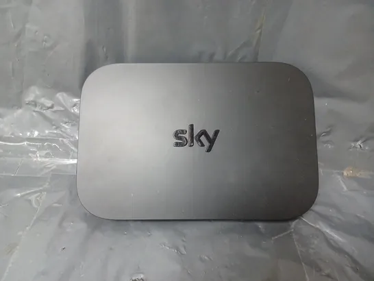 SKY EM150 Q MINI BOX