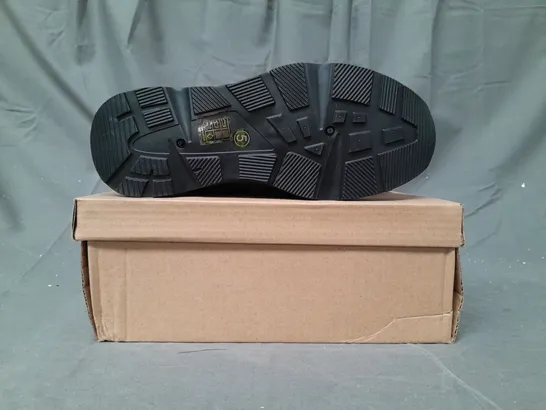 BOX OF APPROXIMATELY 10 PAIRS OF DESIGNER SHOES IN BLACK W. SATIN EFFECT STRAP IN VARIOUS SIZES