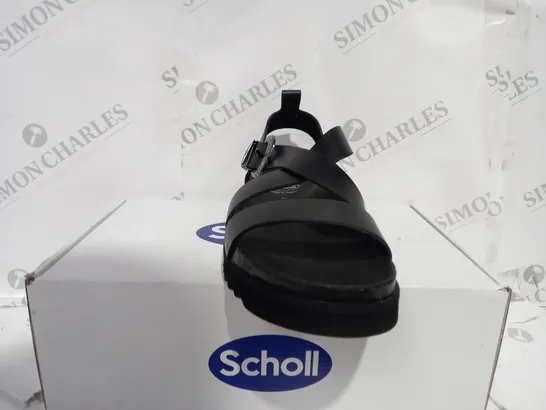 SCHOLL BLACK PLATFORM SANDALS - SIZE 7