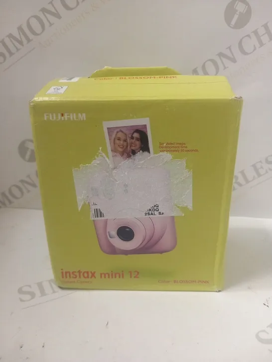 BOXED FUJIFILM INSTAX MINI 12 INSTANT CAMERA