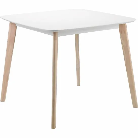 BOXED ARAMIS DINING TABLE WHITE