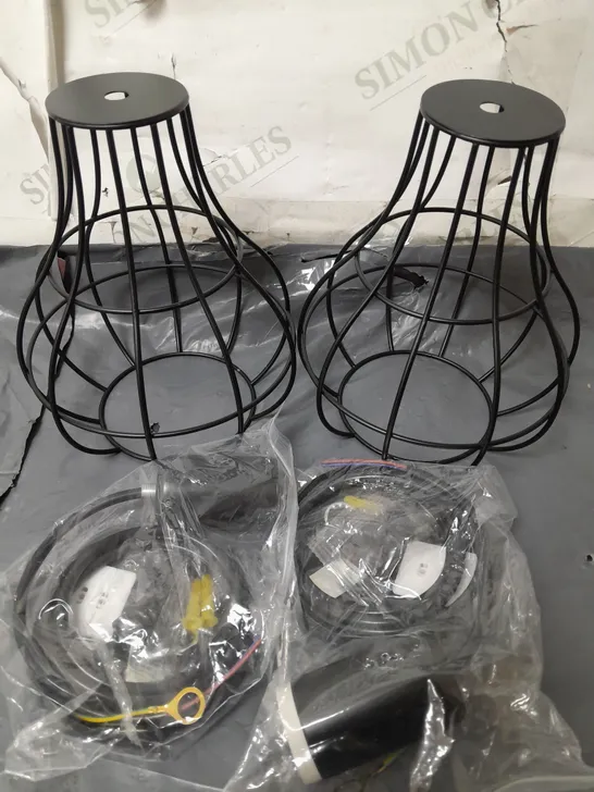 SET OF 2 HANGING LIGHT IN BLACK 