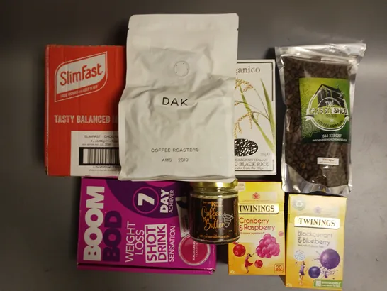 BOX OF APPROX 10 ASSORTED FOOD ITEMS TO INCLUDE - TWININGS TEA - THE GREEN SHED COFFEE BEANS - SLIMFAST BALANCED MEAL BARS