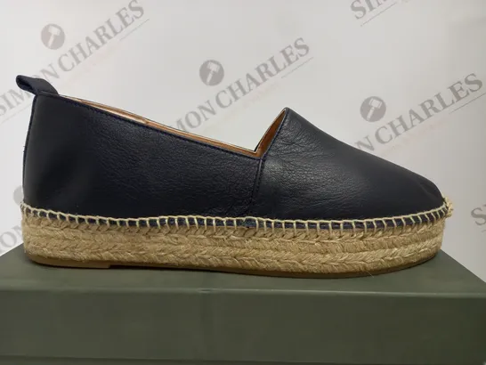 BOXED HOBBS ALICIA ESPADRILLE IN NAVY - SIZE 8