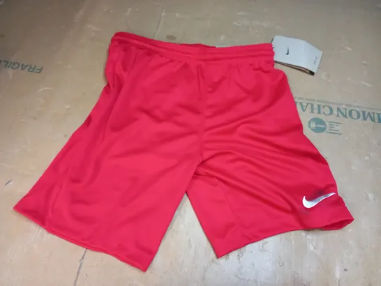 NIKE DRI-FIT PARK III SHORTS RED KIDS - M