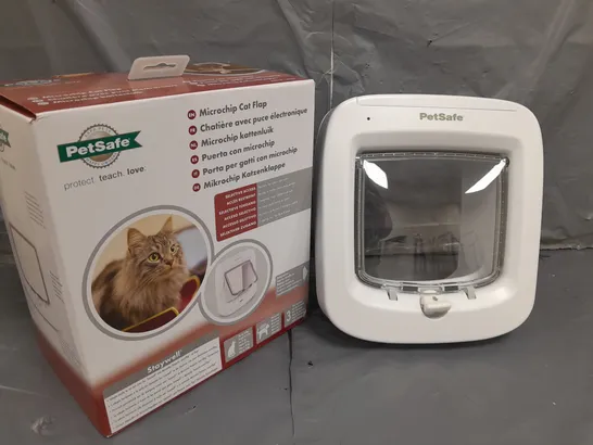 BOXED PETSAFE MICROCHIP CAT FLAP 