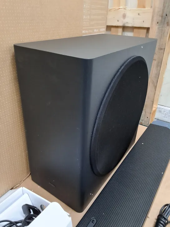 SAMSUNG Q9330B SOUNDBOARD AND SPEAKER SYSTEM