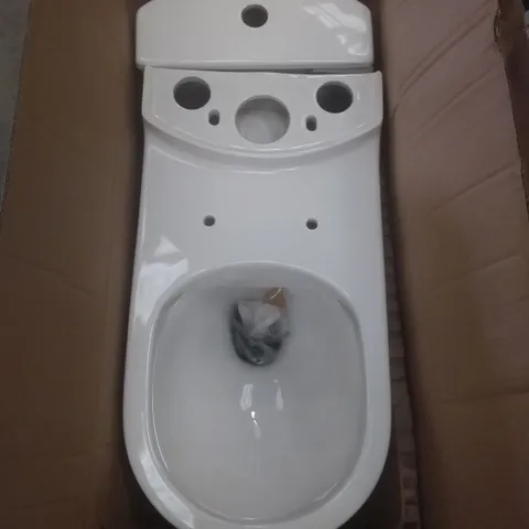 BOXED CAVALLY RIMLESS CLOSE COUPLED TOILET 