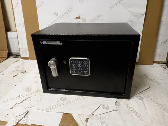 YALE ELECTRONIC SAFE MEDIUM 