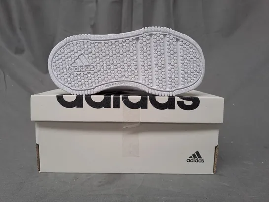 BOXED PAIR OF ADIDAS TENSAUR SPORT 2.0 KIDS SHOES IN WHITE UK SIZE 8