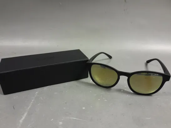 SUNGOD SIERRAS BLACK FRAMED SUNGLASSES 