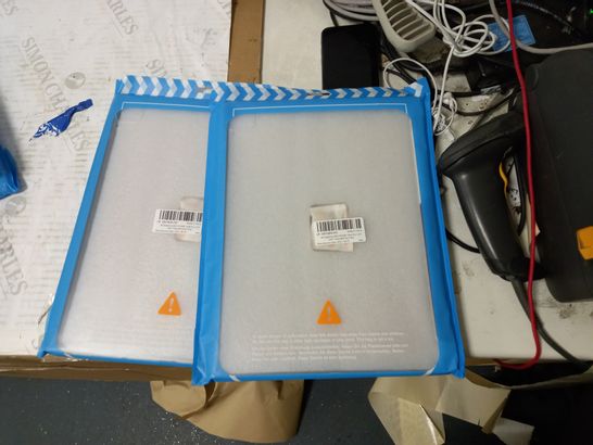 LOT OF 2  IPAD PRO 12.9 CASES