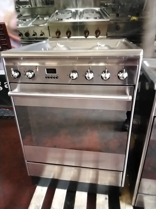 SMEG SUK61PX8 60CM DUAL FUEL COOKER