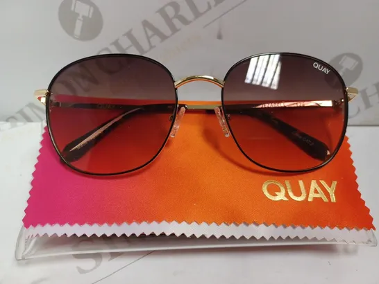 QUAY JEZABEL SUNGLASSES