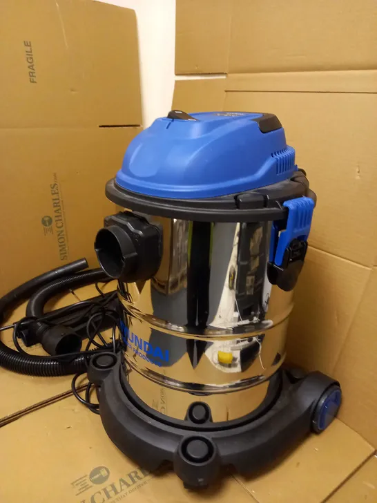 HYUNDAI DRY AND WET VACUUM CLEANER