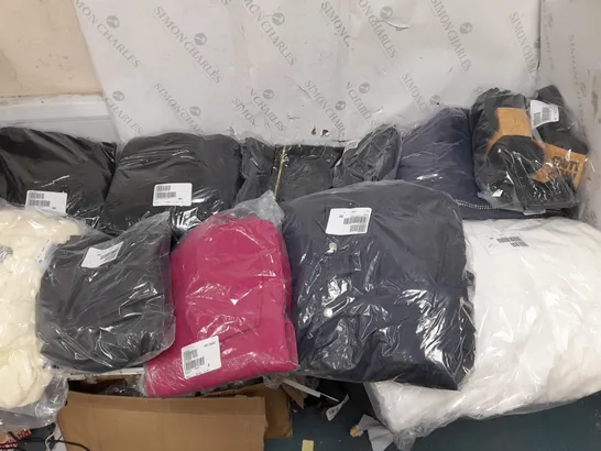 BOX OF APPROXIMATELY 10 ASSORTED BAGGED PIECES OF CLOTHING IN VARIOUS STYLES, SIZES, AND BRANDS 