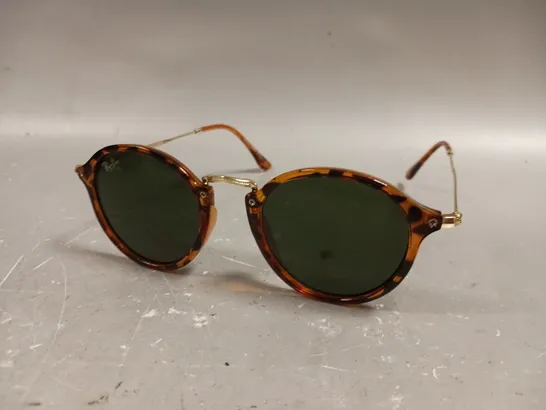 RAY-BAN TORTOISE SHELL DESIGN ROUND LENS SUNGLASSES 