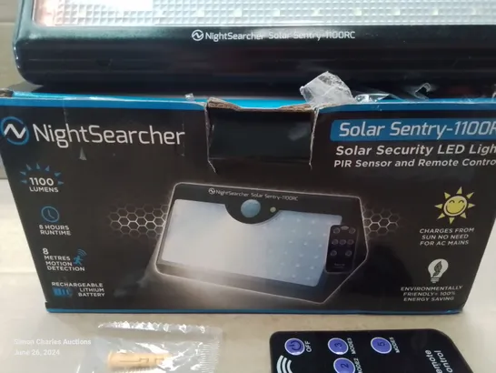 BOXED NIGHTSEARCHER SOLAR SECURITY LED LIGHT WITH REMOTE RRP £30.99