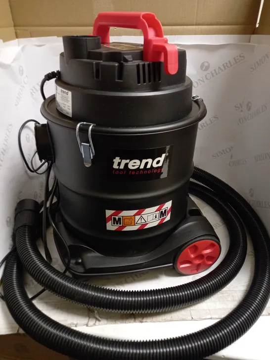 TREND T32 CLASS M VACUUM CLEANER