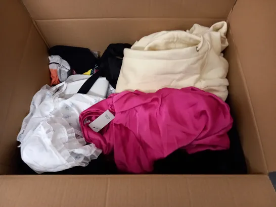 LARGE QUANTITY OF ASSORTED CLOTHING ITEMS TO INCLUDE SHEIN, BOUX AVENUE AND RIVER ISLAND