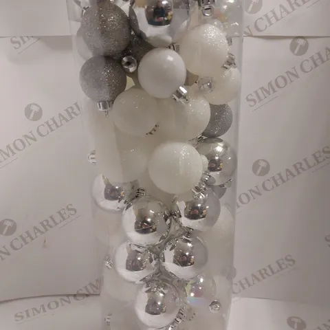 PACK OF SILVER AND WHITE CHRISTMAS BAUBLES