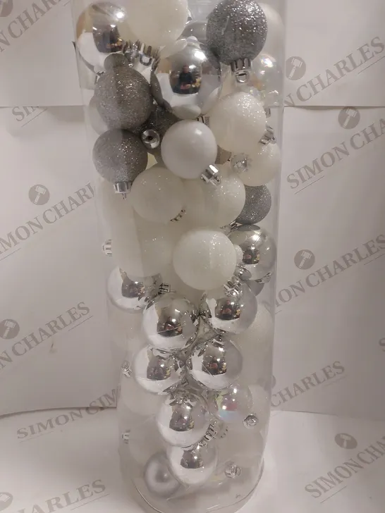 PACK OF SILVER AND WHITE CHRISTMAS BAUBLES