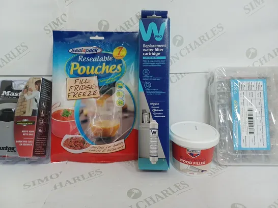 BOX OF APPROXIMATELY 10 ASSORTED ITEMS TO INCLUDE - WATER FILTER - WOOD FILLER - RESEALABLE POUCHES ETC