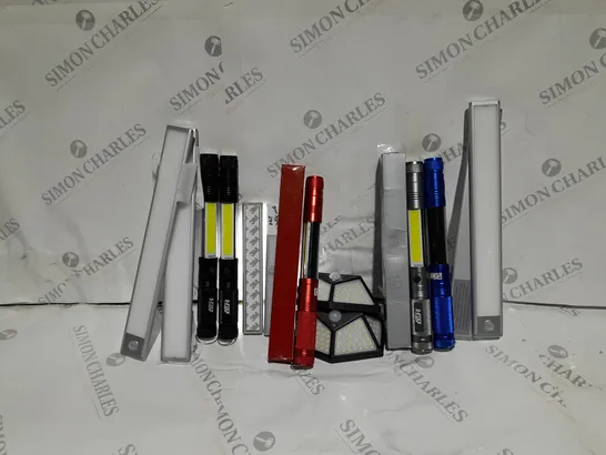 APPROXIMATELY 8 ASSORTED LIGHTING PRODUCTS TO INCLUDE SFIXX TELESCOPIC TORCHES AND SFIXX USB RECHARGEABLE MOTION SENSOR LIGHTS 