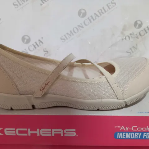 SKECHERS BE-LUX AIRY WINDS MARY JANE SHOE SIZE 6
