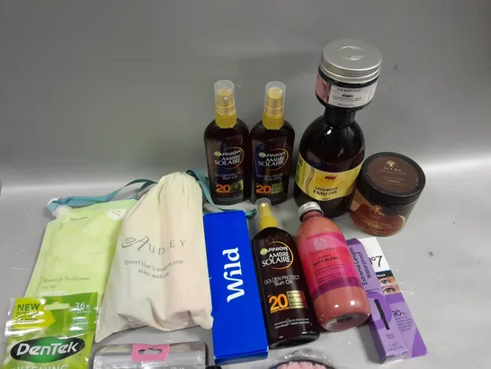 BOX OF APPROXIMATELY 15 COSMETIC ITEMS TO INCLUDE GARNIER SUN OIL, LAVENDER EMU OIL, THE BODYSHOP BATH FOAM , ETC