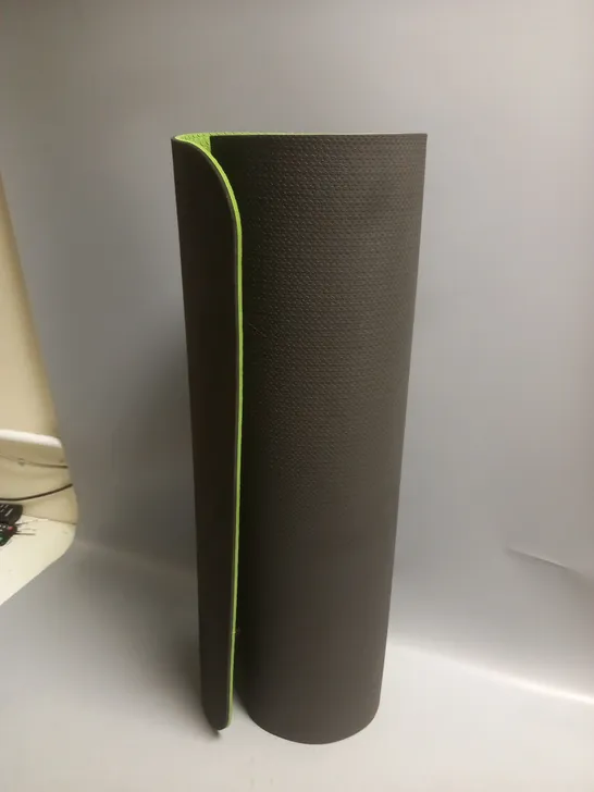 KEPLIN BLACK AND LIME GREEN YOGA MAT 