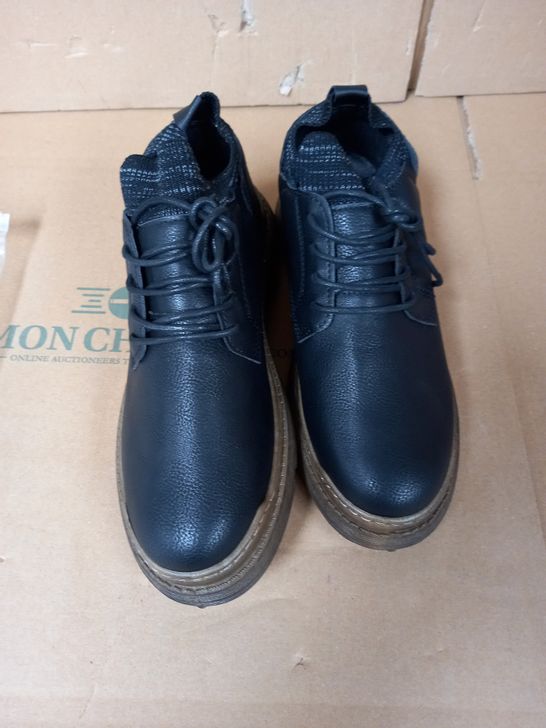 PAIR BLACK LACE-UP GENERIC SHOES, EU SIZE 42