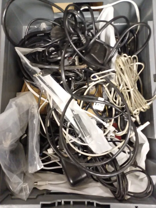 BOX OF ASSORTED HOUSEHOLD & ELECTRICAL CABLES TO INCLUDE HDMI CABLES, POWER SUPPLIES, ETHERNET CABLES ETC