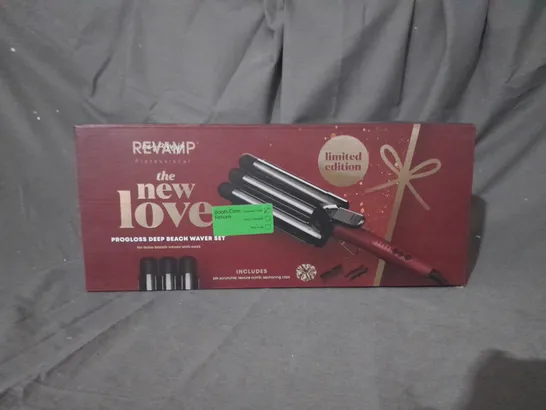 BOXED REVAMP PROFESSIONAL THE NEW LOVE PROGLOSS DEEP BEACH WAVER SET 