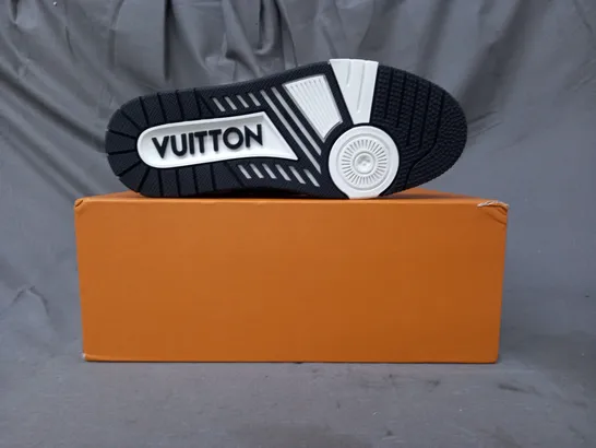 BOXED PAIR OF LOUIS VUITTON SNEAKERS IN BLACK/WHITE UK SIZE 8