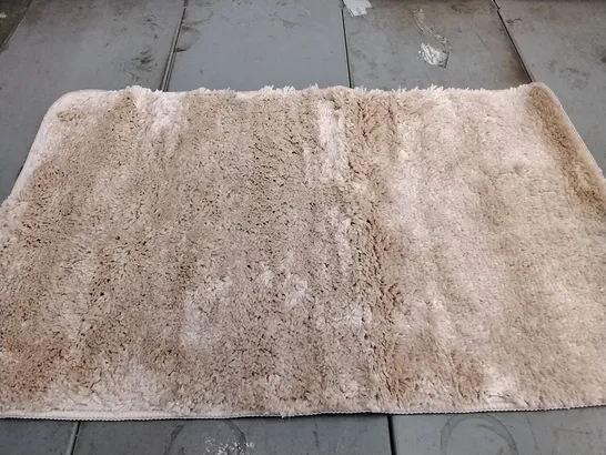 BRAND NEW GILE BATH MAT- SIZE 50CM X 80CM IN BEIGE 