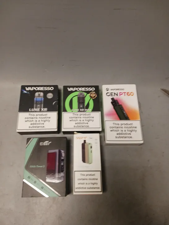 APPROXIMATELY 20 VAPES & E-CIGARETTES TO INCLUDE ELEAF ISTICK POWER 2, ASPIRE FLEXUS BLOK, VAPORESSO XROS 2 ETC