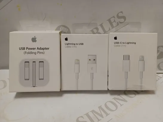 LOT OF 3 ASSORTED APPLE ITEMS TO INCLUDE USB POWER ADAPTER, LIGHTNING TO USB CABLE, USB-C TO LIGHTNING CABLE  RRP £73