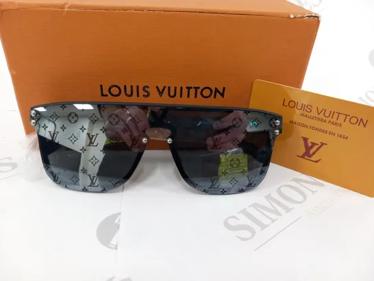 BOXED LOUIS VUITTON L1117 SUNGLASSES